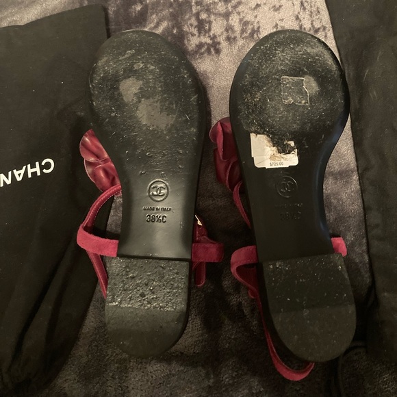AUTHENTIC Chanel sandals gently worn *PLUM SUEDE* - Picture 2 of 6